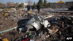 Место падения самолета МАУ в Иране