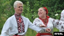 Відкриття центру етнології, селище «Мамаєва Слобода», Київ, 9 липня 2009 року