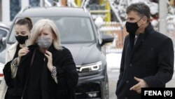 Premijer Federacije BiH Fadil Novalić po dolasku na suđenje 7. april sa advokaticom Vasvijom Vidović 