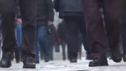 Trbuhom za kruhom Trbuhom za kruhom