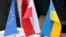 Прапори Євросоюзу, Польщі і України