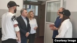 Poslednji pacijenti povređeni u požaru u Kočanima napustili su Beogradsku bolnicu, 6. juni 2025.