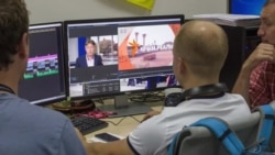 Презентация журналистов Крым.Реалии, которые получили премию имени Берка за 2016 год Презентация журналистов Крым.Реалии, которые получили премию имени Берка за 2016 год