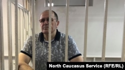 Оюб Титиев на суде