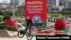 У п'ятницю в Мінську почалися затримання велосипедистів. За словами свідків, людей кидали в автозаки разом з велосипедами 