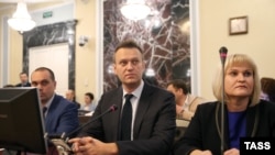 Алексей Навальный и представители защиты на заседании Верховного суда