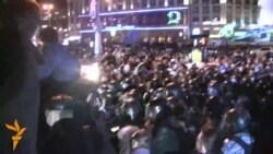 Сутичка навколо мікроавтобуса на Європейській площі Сутичка навколо мікроавтобуса на Європейській площі