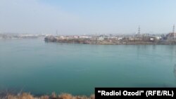 Рӯди Сир дар шаҳри Хуҷанд