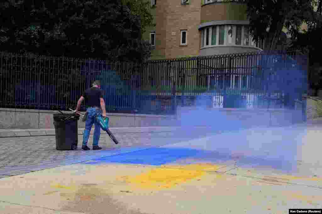 После протестов у посольства России в Вашингтоне, США. Август 2025 года.