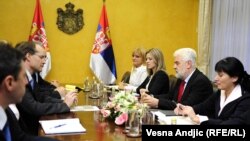 Sastanak premijera Mirka Cvetkovića i ministrice finansija Diane Dragutinović sa Misijom MMF-a u Beogradu,oktobar 2010