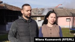 Dragana i Ognjen Lečič žive u blizini deponije u Valjevu. Početkom godine došlo je do požara na deponiji, a Dragana za RSE kaže da se zbog požara teško diše.