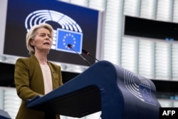 Очільниця Єврокомісії Урсула фон дер Ляєн виступила зі своїм щорічним зверненням до Європарламенту «Про стан справ у ЄС» під час пленарного засідання Європарламенту у Страсбурзі, Франції, 10 вересня 2025 року