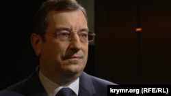 За словами Вадима Скібіцького, в Криму було створено оборонне угруповання, яке займається обладнанням фортифікаційних споруд та лінії оборони