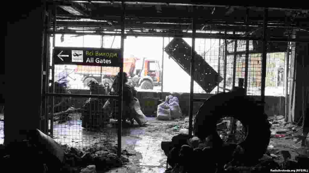 Всередині «нового» терміналу