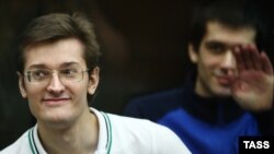 Фигуранты "Болотного дела" Ярослав Белоусов (слева) и Андрей Барабанов