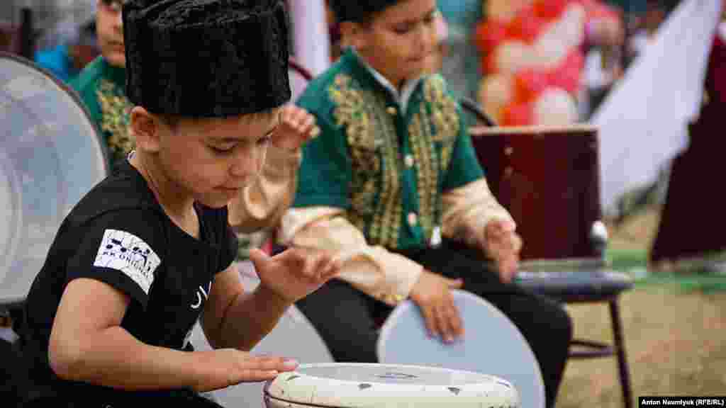 Під час депортації ніякі кримськотатарські свята не відзначались – будь-яка загальна зустріч перетворювалася на траур по невинно убитим