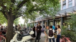 Profesori od smanjenja plata do hapšenja
 Profesori od smanjenja plata do hapšenja