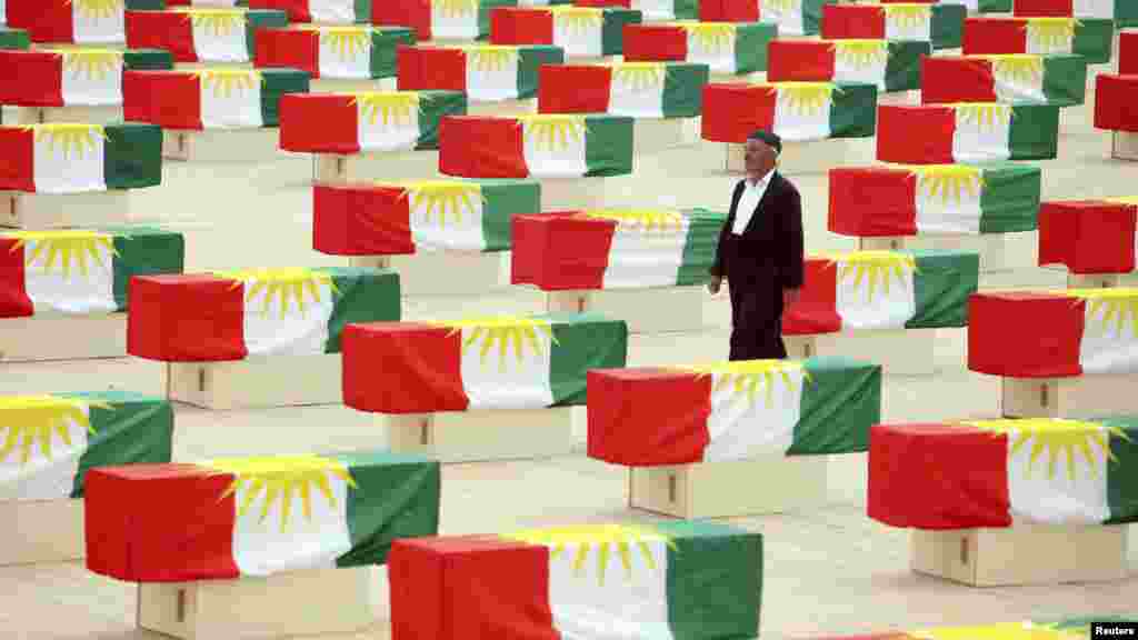 Irak - Sahrana ostataka tjela više od 700 Kurda koji su ubijeni od strane režima bivšeg iračkog lidera Sadama Huseina u Sulaimaniya, 260 kilometara sjeveroistočno od Bagdada, 28. maj 2012. Foto: Reuters