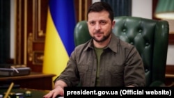 «Закрийте всі ваші порти, не постачайте товари, відмовляйтесь від російських енергоресурсів», – наголосив президент України у зверненні до німців.
