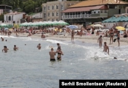 Пляжи в Одессе заполнены отдыхающими. На фото: Одесса, август 2023 года