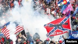 Deo ekstremne desnice u svetu napad na Kapitol 6. januara vidi kao simboličnu pobedu i strateški poraz iz kojeg treba izvući pouke.