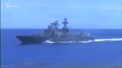 Напряжение в Филиппинском море: сближение российского эсминца и корабля ВМС США (видео) Напряжение в Филиппинском море: сближение российского эсминца и корабля ВМС США (видео)