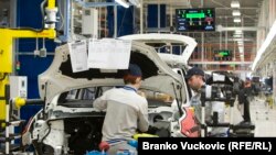 Iz postrojenja kompanije Fijat u Kragujevcu. Italijanski Fijat jenda je od najznačajnijih inostranih investicija u Srbiji