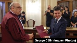 Mandatul de președinte al lui Nicușor Dan a fost validat în cadrul unei ceremonii solemne la Curtea Constituțională a României, pe 22 mai 2025, la București.