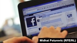 Potez trojice ambasadora su osudile uglavnom prosrpske opozicione partije