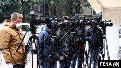 Novinari bosanskohercegovačkih medija tokom izvještavanja o pandemiji, 1. april 2020.