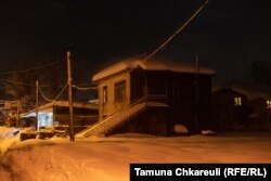 თოვლში ჩაფლული სახლი ოზურგეთში