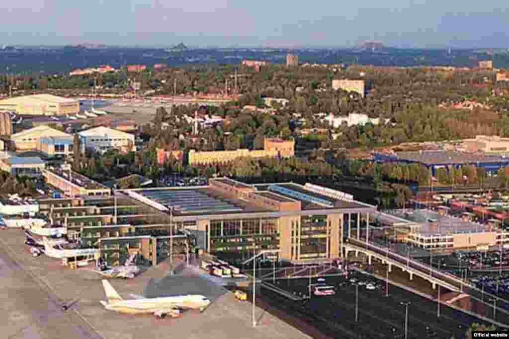 Аеропорт перед війною