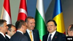 Представники країн ЄС та Туреччини під час підписання угоди про будівництво газопроводу «Набукко», Анкара, 13 липня 2009 р.