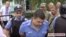 Один из задержанных в Кривом Озере полицейских – кадр из видео сайта "Новости N"