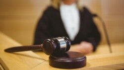 Obraćanje sudije i optuženog: Obraćanje sudije i optuženog: