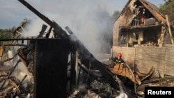 Розбитий американський завод та атаковані втретє будинки: масований удар РФ по заходу України (фотогалерея)