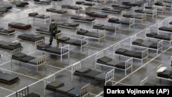 Beogradski sajam pretvoren u privremenu bolnicu