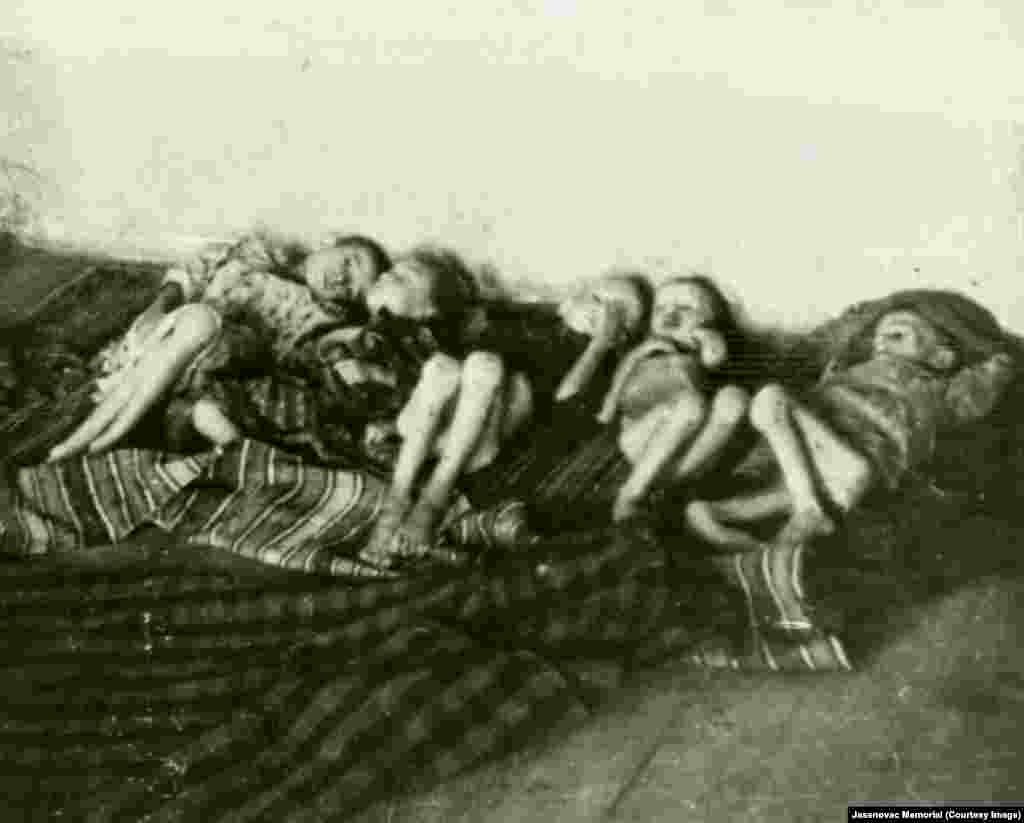 Dječija bolnica u Staroj Gradiški, koncentracioni kamp za žene i djecu, u kojem su hiljade pogubljene. Diana Budisavljević ušla je u bolnicu 1942. 