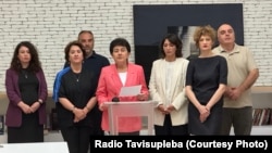 ანტიკორუფციულმა ბიურომ ხუთ არასამთავრობო ორგანიზაციას 2024 წლიდან არაერთი დოკუმენტისა და პირადი ინფორმაციის შემცველი დეტალების მიწოდება მოსთხოვა.