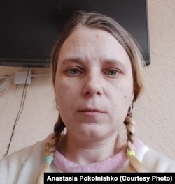 ანასტასია პოკოლნიშკო, სუროგატი დედა