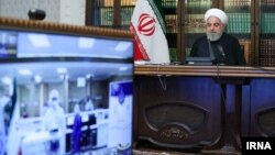 Iranski predsjednik Hasan Rohani u svom kabinetu, 7 april 2020.