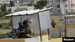 Izraelski vojnici na straži pored Hebrona, Zapadna obala, 13. maj, 2020.