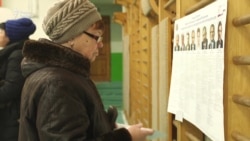 Концерты, голуби, еда: Москва выбирает президента Концерты, голуби, еда: Москва выбирает президента