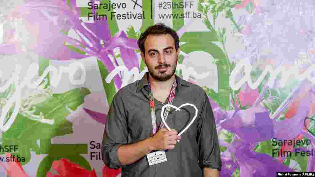 "Šerbet" (Srbija) u režiji Nikole Stojanovića osvojio je "Srce Sarajeva" za najbolji studentski film.