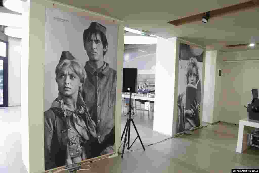 Milena Dravić i slavni glumac Ljubiša Samardzić (preminuo 2017.) u filmu Branka Bauera "Prekobrojna" iz 1962. godine.