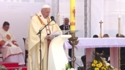 Papa služio misu Papa služio misu