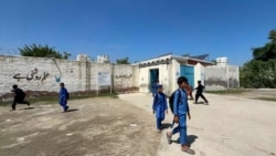 Avganistanska deca u Pakistanu strepe od talibanskih škola Avganistanska deca u Pakistanu strepe od talibanskih škola
