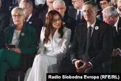 Član Predsjedništva BiH Denis Bećirović sa suprugom Mirelom (u sredini) i predsjednicom Slovenije Natašom Pirc Musar, 11. jul 2025.