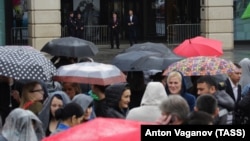 Эвакуация посетителей выставки в Санкт-Петербурге, 14 сентября 2017