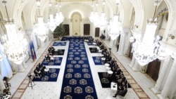 Восточная Европа: приход «спасителей» Восточная Европа: приход «спасителей»